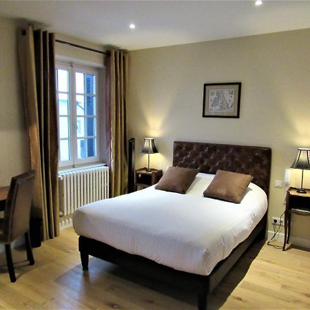 Auberge Du Grand Dauphin Dhuizon 외부 사진