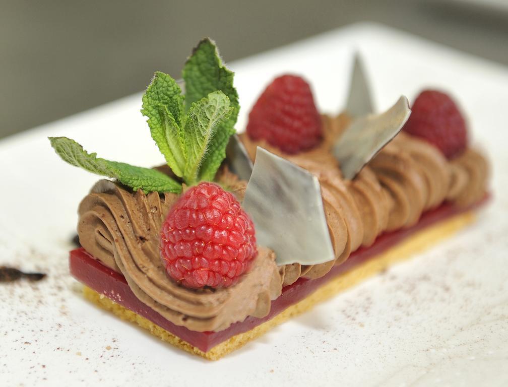 Auberge Du Grand Dauphin Dhuizon 외부 사진