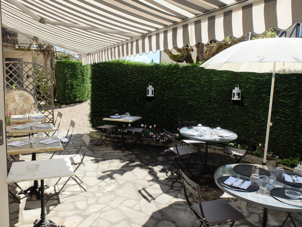 Auberge Du Grand Dauphin Dhuizon 외부 사진